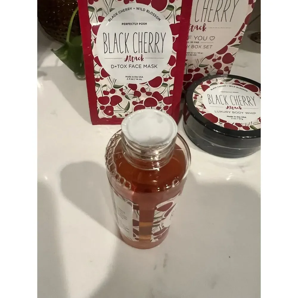 Perfectly Posh 🍒 perfectly